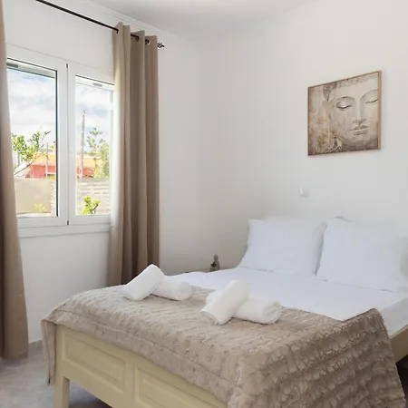 Dimitras Tatil Evi Lefkimmi (Corfu)